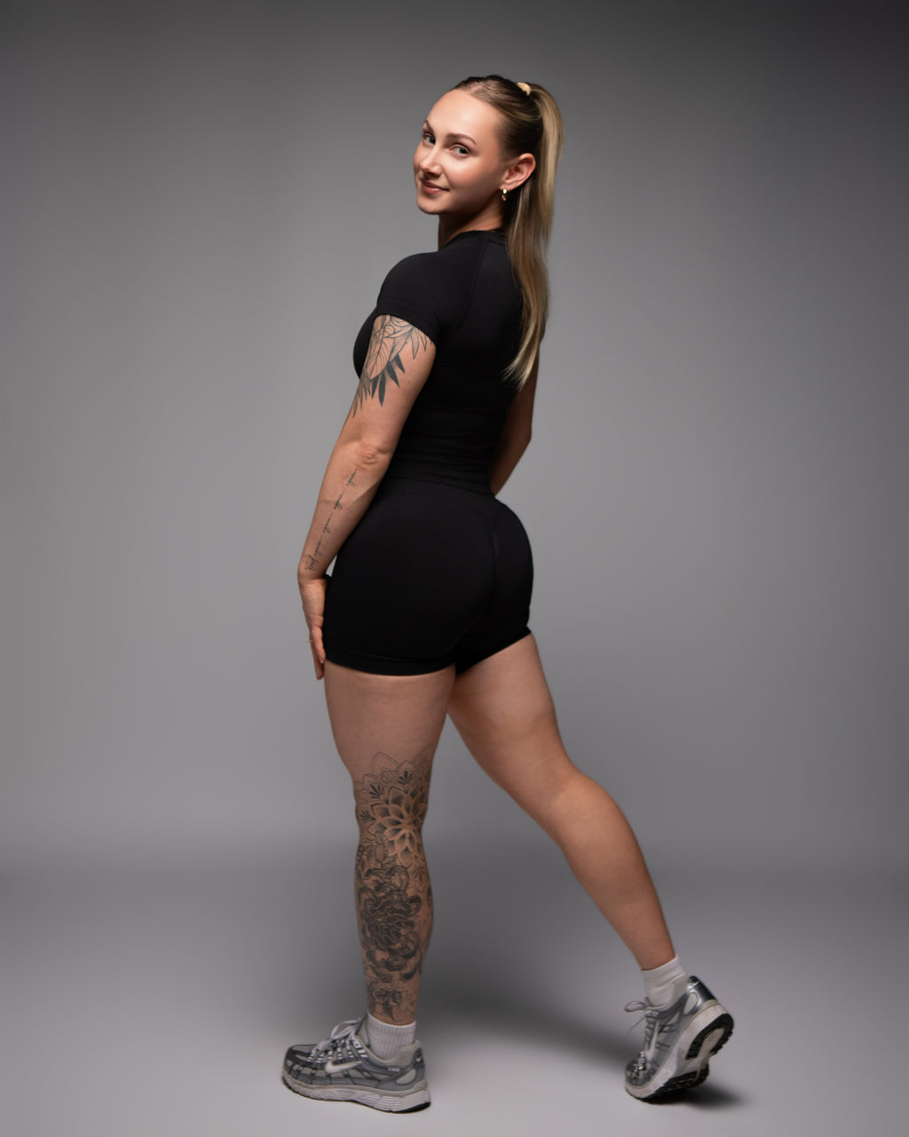 Form Scrunch Shorts